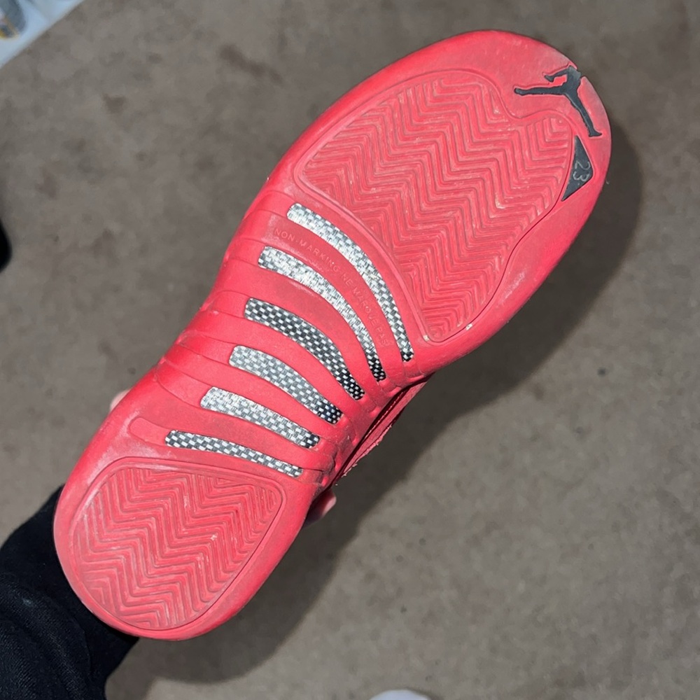 AIR Jordan Retro 12’s (Gym Red)❤️ - Picture 5 of 6